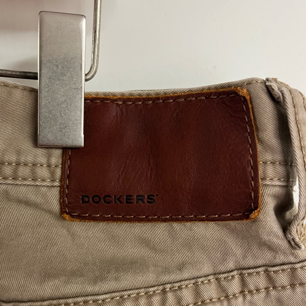 Docker khakis - Picture 3 of 4